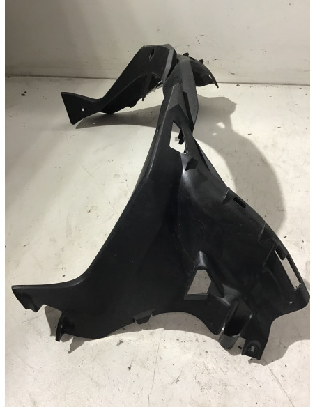 Cache intérieur tête de fourche HONDA FORZA 125 - 2021 - 64510-K1B-T000 Occasion