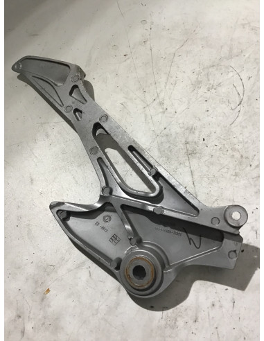 Platine repose-pied droit HONDA VARADERO 125 - 2007/2016 - Occasion