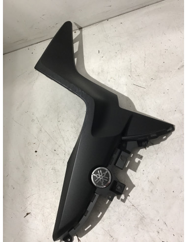 Flanc de carénage gauche YAMAHA X-MAX 125 - 2018/2020 - BL1-F835J-00 Occasion