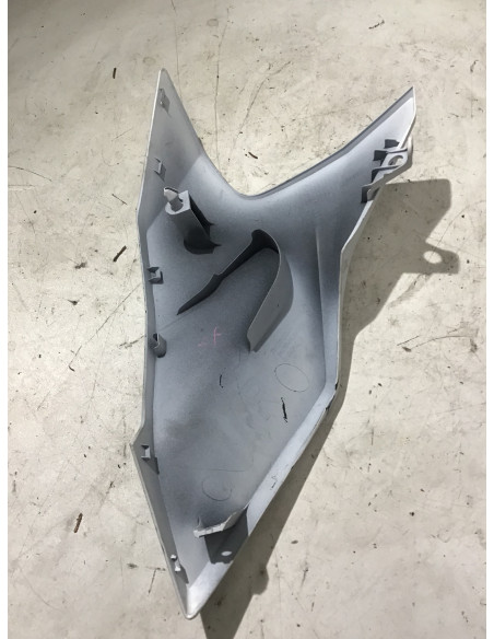 Écope droit HONDA HORNET 750 - 2023/2025 - 64330-MLB-D000 Occasion