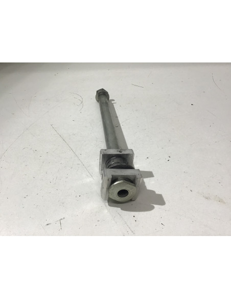 Axe de roue arrière HONDA AFRICA TWIN 1100 - 2020/2021 -