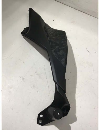 Cache latéral gauche SUZUKI GSXS 1000 - 2021/2025 - 472112-48KO