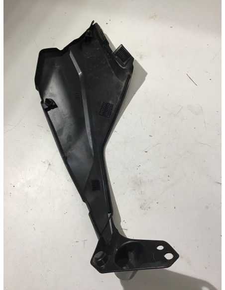 Cache latéral gauche SUZUKI GSXS 1000 - 2021/2025 - 472112-48KO