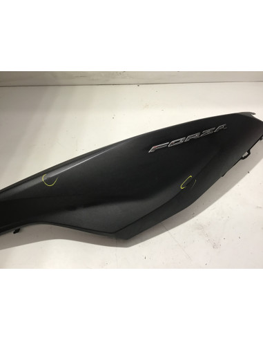 Flanc de selle gauche HONDA FORZA 125 - 2018/2020 - 83600-K1B-T000