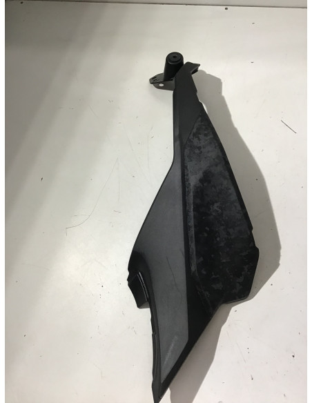 Cache latéral droit SUZUKI GSXS 1000 - 2021/2025 - 47111-48KO Occasion