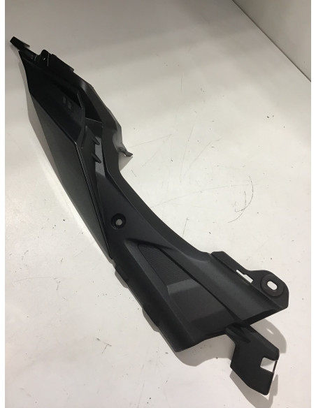 Flanc de selle droit SUZUKI GSXS 1000 - 2021/2024 - 47121-48KO Occasion