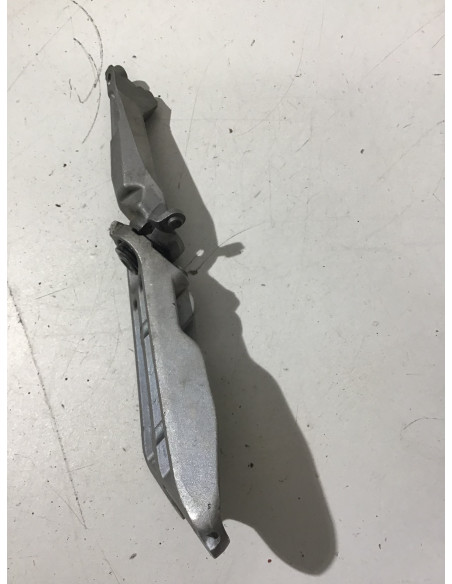 Support rétroviseurs droit HONDA FORZA 125 F566R - 2021/2024 - 88115-K40-F62