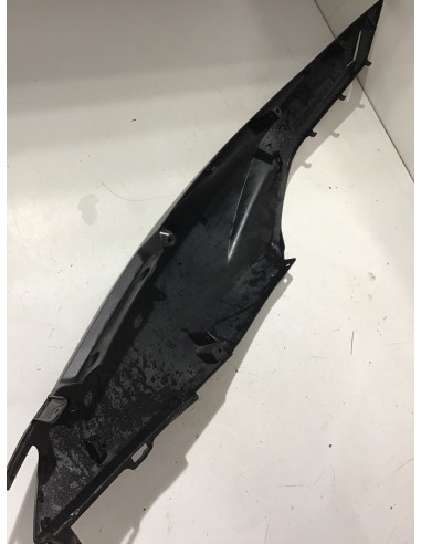 Flanc de selle gauche HONDA FORZA 350 - 2020/2021 - 83600-K1B-T000