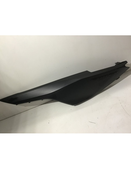 Flanc de selle gauche HONDA FORZA 125 - 2020/2021 - 83600-K1B-T000 Occasion