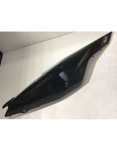 Flanc de selle droit HONDA FORZA 125 NSS - 2020/2024 - 83500-KOB-T000 Occasion
