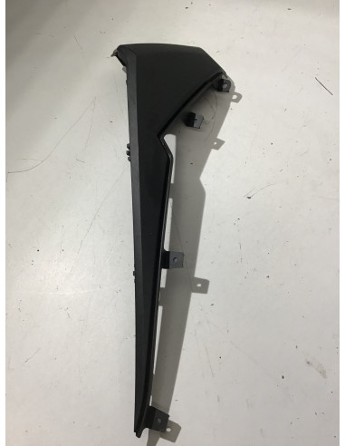 Bas de caisse droit HONDA FORZA 125 - 2018/2020 - 64431-KOB-T000 Occasion