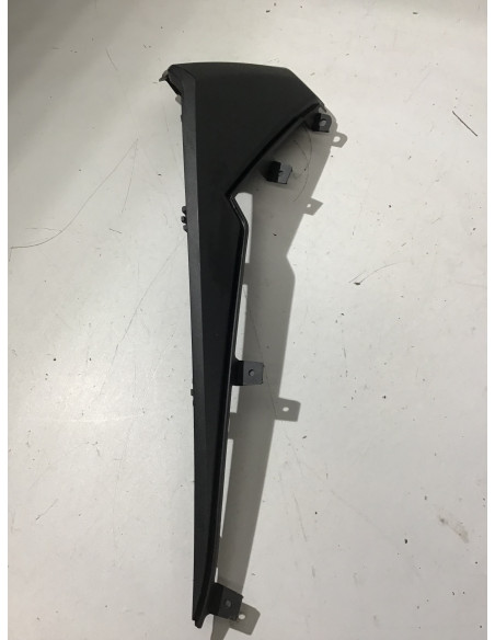 Bas de caisse droit HONDA FORZA 125 - 2018/2020 - 64431-KOB-T000 Occasion