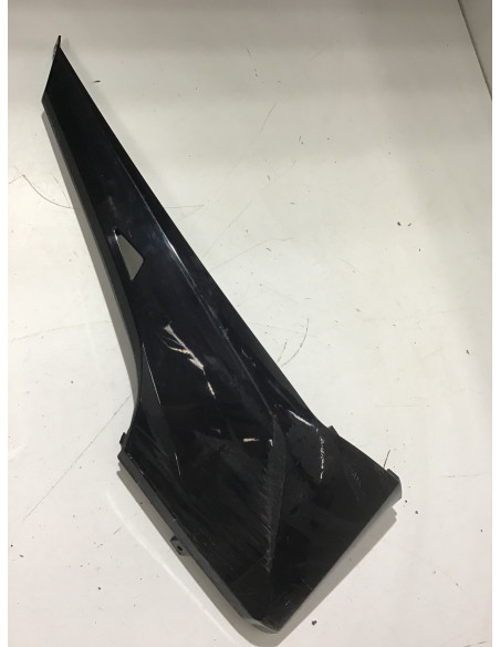 Bas de caisse droit HONDA FORZA 125 - 2015 - 64431-K40-F000 Occasion