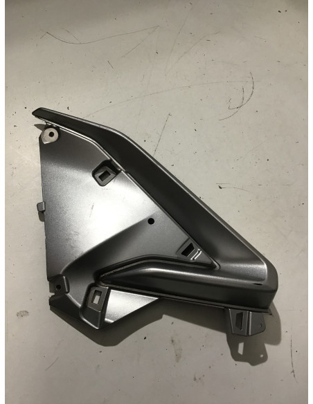 Cache latéral droit HONDA FORZA 125 - 2018/2020 - 64530-KOB-T000 Occasion
