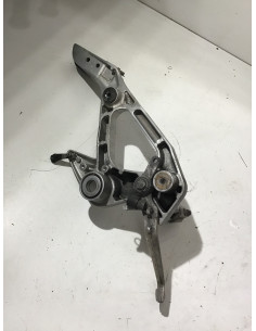 Platine repose-pied droit HONDA VARADERO 1000 - 1998/2002 - Occasion 2