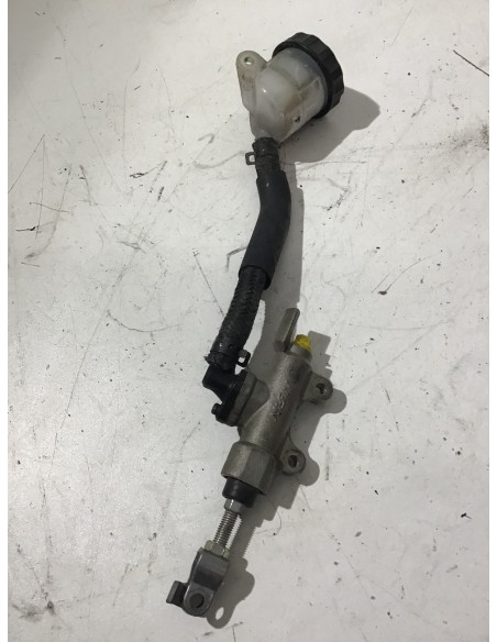 Maître cylindre frein arrière HONDA VARADERO 1000 - 1998/2002 -