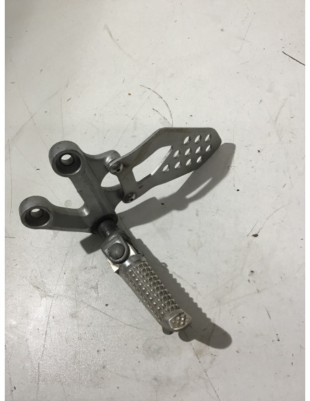 Platine repose-pied avant gauche SUZUKI GSXR 600 - 2004/2008 - 29G Occasion