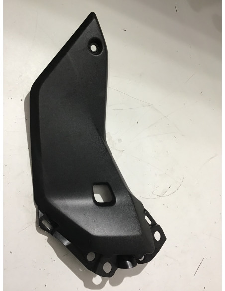 Cache latéral gauche YAMAHA TENERE 700 - 2025/2026 - D08-F1711-00 Occasion