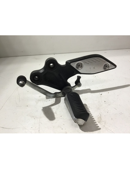 Platine repose-pied avant gauche YAMAHA FZ8 800 - 2010/2016 - Occasion
