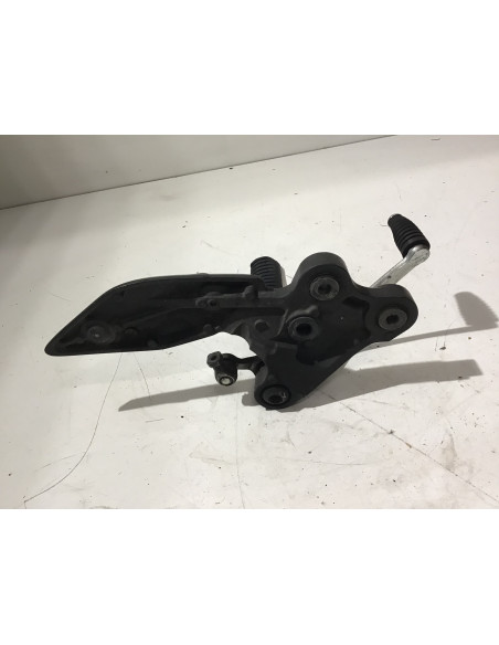 Platine repose-pied avant gauche YAMAHA FZ8 800 - 2010/2016 - Occasion