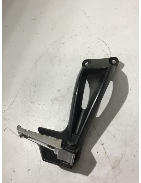 Platine repose-pied arrière droit YAMAHA FZ8 800 - 2010/2016 - Occasion