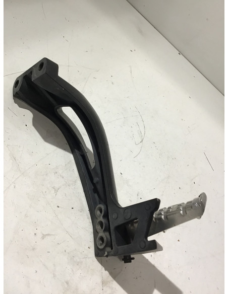 Platine repose-pied arrière droit YAMAHA FZ8 800 - 2010/2016 - Occasion