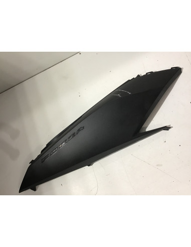 Flanc de selle droit HONDA FORZA 125 - 2015/2017 - 83500-K40-F000 Occasion