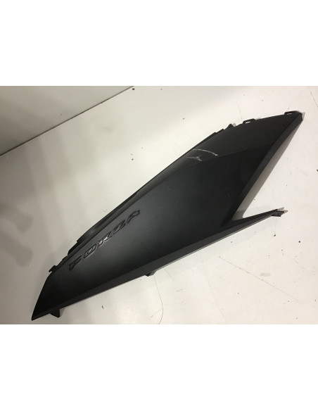 Flanc de selle droit HONDA FORZA 125 - 2015/2017 - 83500-K40-F000 Occasion