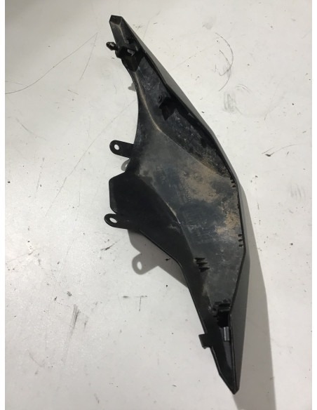 Flanc de selle droit HONDA CBR 650 - 2018 - 77231-MKN-D500