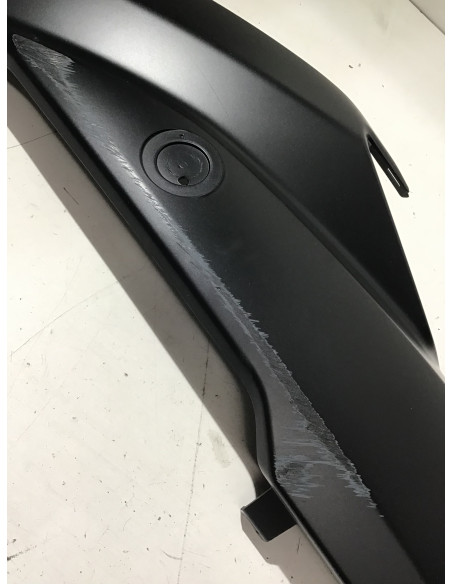 Cache latéral gauche YAMAHA N-MAX 125 - 2025 - BLS-F8377