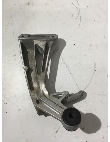 Platine repose-pied arrière droit SUZUKI SV 650 - 1999/2002 -