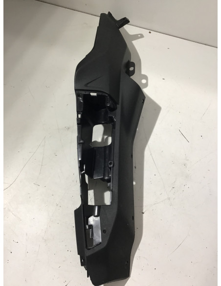 Flanc de selle droit YAMAHA MT09 TRACER 850 GT - 2021/2024 - B5U-21741 Occasion