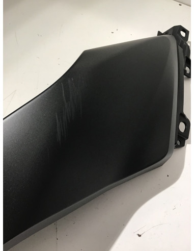 Flanc de selle droit YAMAHA N-MAX 125 - 2023 - BMK-F1741-00 Occasion
