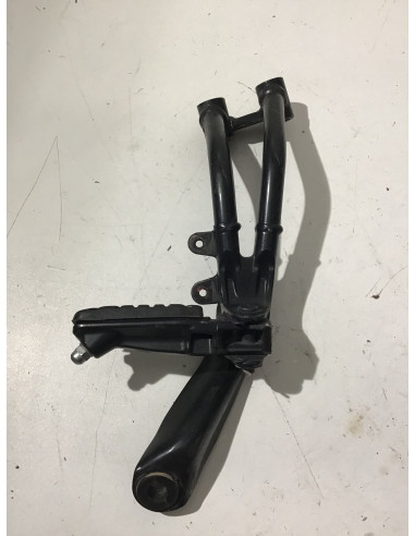 Platine repose-pied arrière droit KTM DUKE 125 - 2017/2020 - Occasion