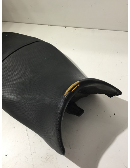 Selle TRIUMPH SPEED TRIPLE 1050 - 2008-2010 - TRIUMPH 2305566 - État neuf