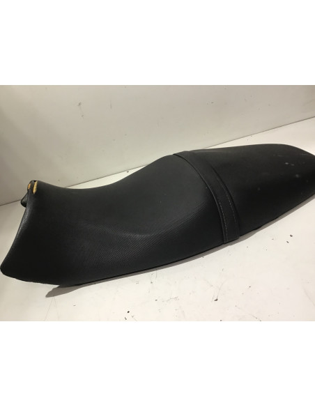 Selle TRIUMPH SPEED TRIPLE 1050 - 2008-2010 - TRIUMPH 2305566 - État neuf