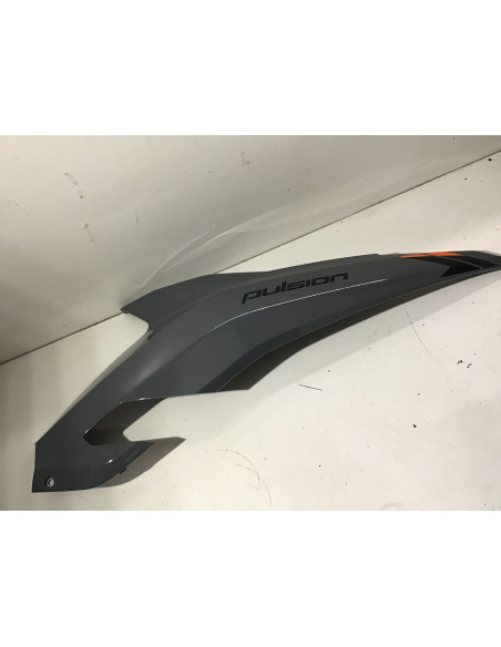 Flanc de selle gauche PEUGEOT PULSAR 125 - 2019/2020 - Occasion