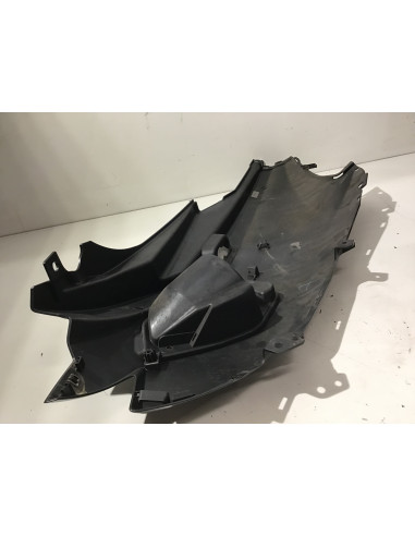 Flanc de selle gauche SUZUKI BURGMAN 650 - 2013/2015 - 47211-26J00 Occasion