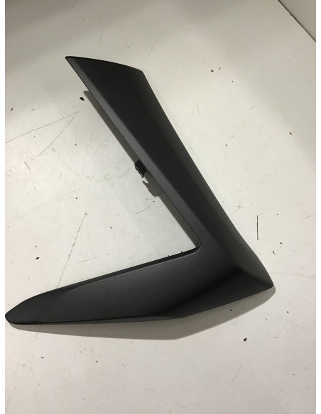 Cache latéral gauche YAMAHA T-MAX 560 - 2025 - BBW-2835U-00 Occasion