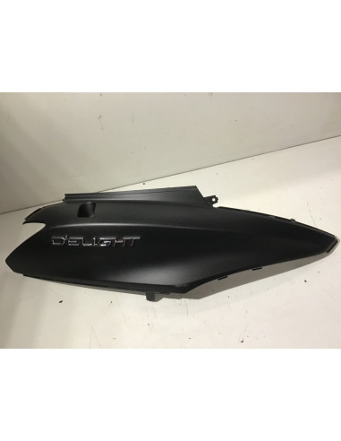 Flanc de selle droit YAMAHA DELIGHT 125 - 2021/2024 - 2TD-F1731-01 Occasion