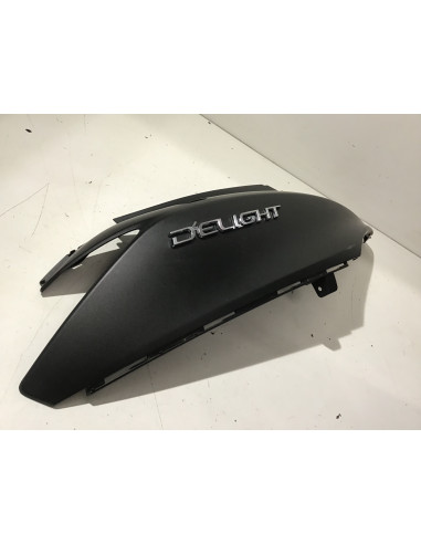 Flanc de selle droit YAMAHA DELIGHT 125 - 2021/2024 - 2TD-F1731-01 Occasion