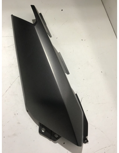 Flanc de selle droit YAMAHA X-MAX 125 1SD - 2014/2017 - 1SD-F1741 Occasion