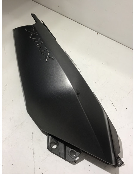 Flanc de selle droit YAMAHA X-MAX 125 - 2014/2017 - 1SD-F1741 Occasion