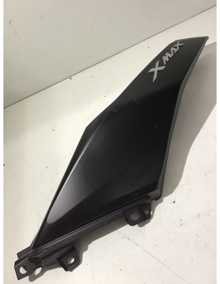Flanc de selle gauche YAMAHA X-MAX 125 - 2023 - BMK-F1731-00 Occasion