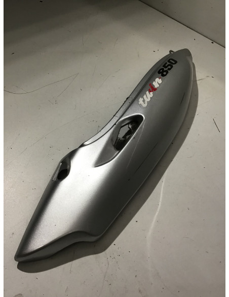 Flanc de selle droit YAMAHA TDM 850 4tx - 1996/2002 - Occasion