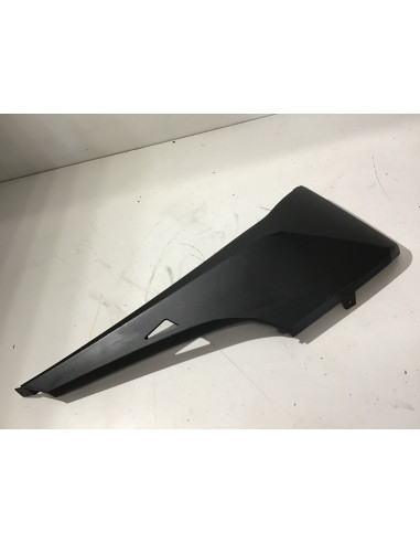 Bas de caisse droit HONDA FORZA 125 - 2015/2016 - 64431-K40-F000 Occasion