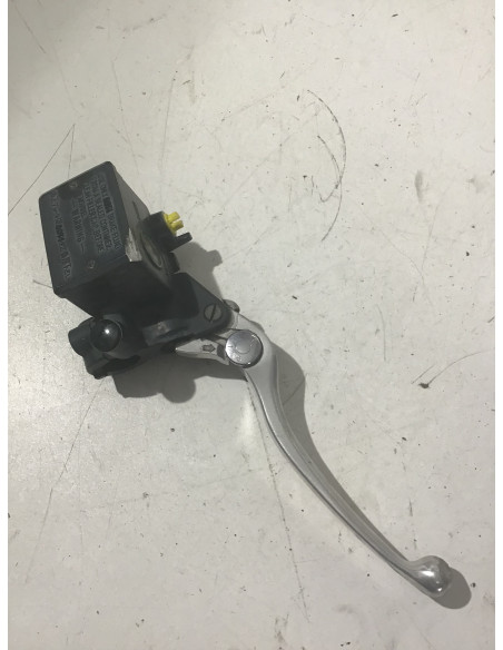 Maître cylindre frein avant YAMAHA FAZER 1000 - 2001/2005 - Occasion