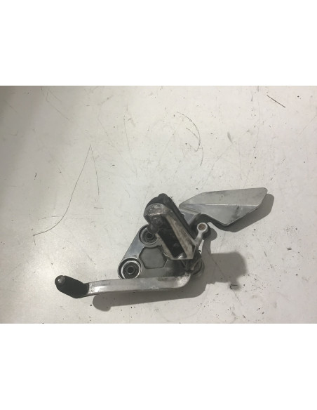 Platine repose-pied gauche YAMAHA FAZER 1000 - 2001/2005 - Occasion