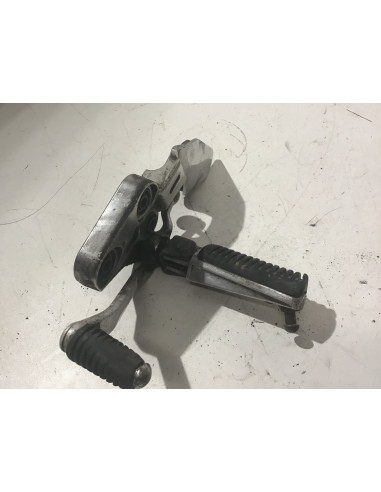 Platine repose-pied gauche YAMAHA FAZER 1000 - 2001/2005 -