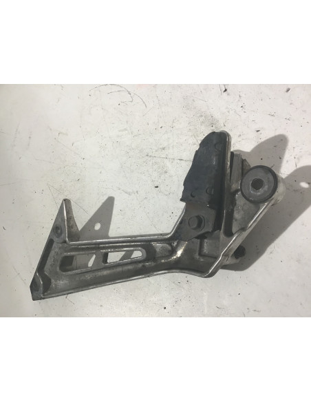 Platine repose-pied arrière droit YAMAHA FAZER 1000 - 2001/2005 - Occasion